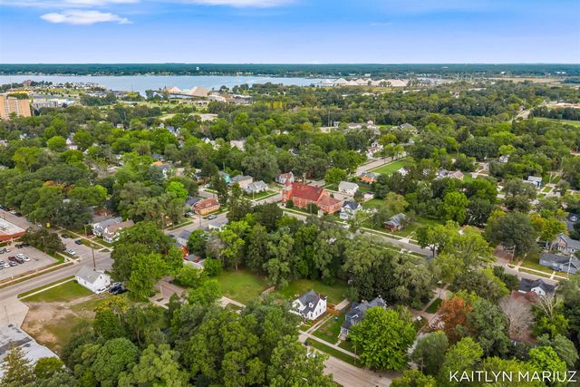 448 Allen Avenue, Muskegon, MI 49442