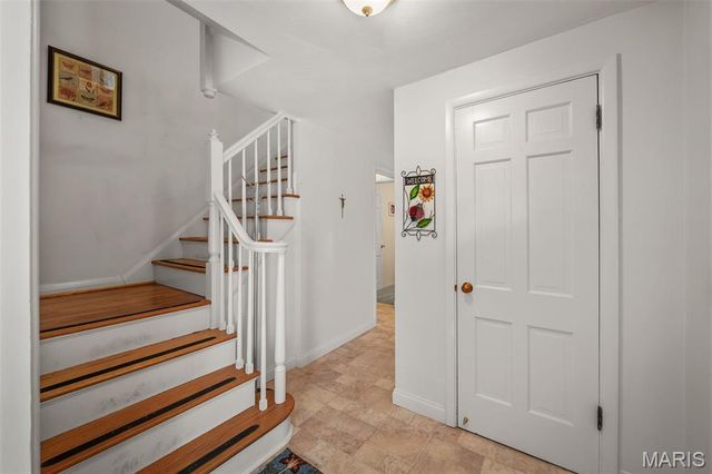 801 Fairdale Avenue, Rock Hill, MO 63119