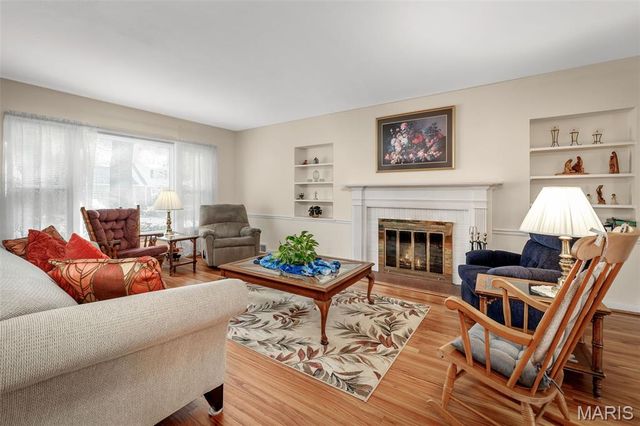801 Fairdale Avenue, Rock Hill, MO 63119