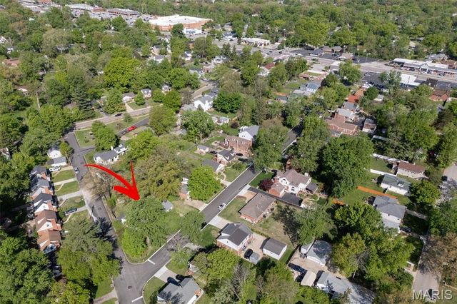 801 Fairdale Avenue, Rock Hill, MO 63119
