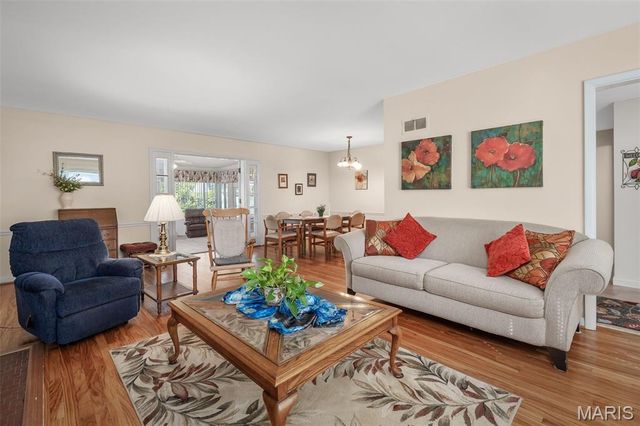 801 Fairdale Avenue, Rock Hill, MO 63119