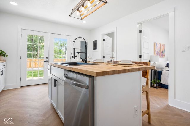 509 St Paul Street, Indianapolis, IN 46203