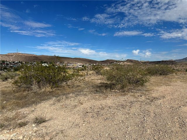 0 5th st, Kingman, AZ 86401