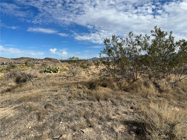 0 5th st, Kingman, AZ 86401