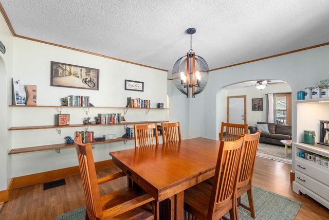 236 N Sedgwick St, Wichita, KS 67203