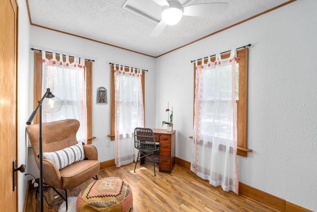 236 N Sedgwick St, Wichita, KS 67203