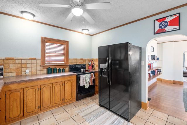 236 N Sedgwick St, Wichita, KS 67203
