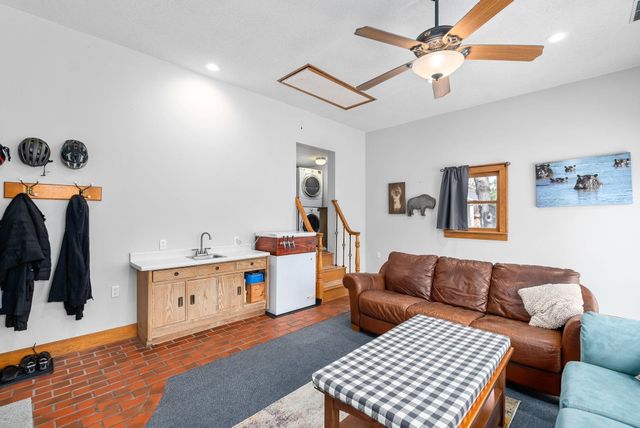 236 N Sedgwick St, Wichita, KS 67203