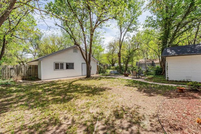 236 N Sedgwick St, Wichita, KS 67203