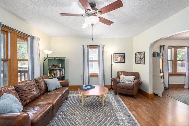 236 N Sedgwick St, Wichita, KS 67203
