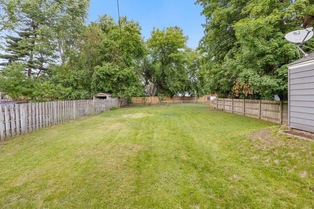 3226 Carolina Avenue, Rockford, IL 61108
