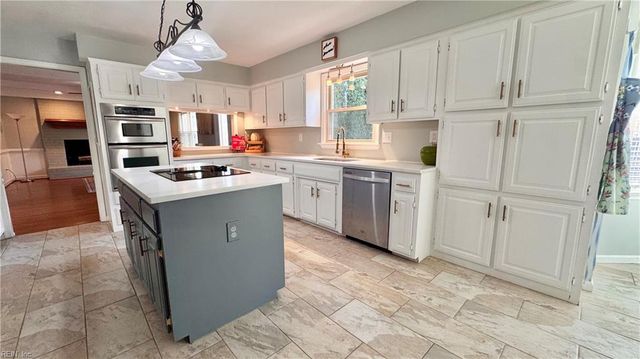 4700 Berrywood CT, Virginia Beach, VA 23464