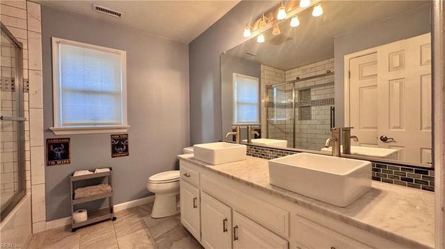 4700 Berrywood CT, Virginia Beach, VA 23464