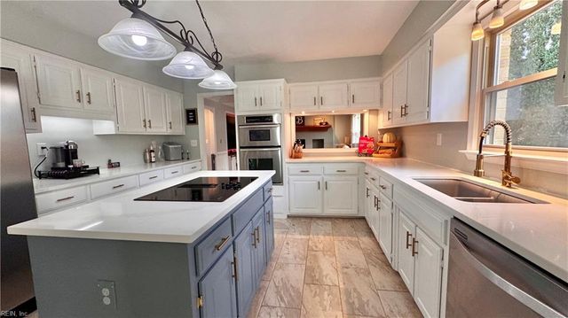 4700 Berrywood CT, Virginia Beach, VA 23464