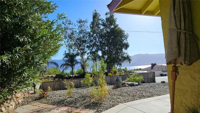 1005 W Sumner, Lake Elsinore, CA 92530