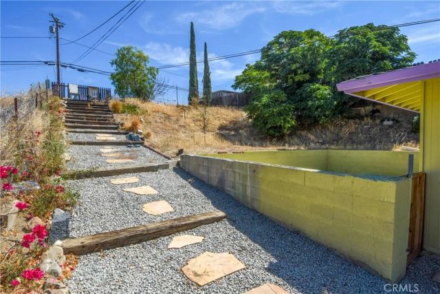 1005 W Sumner, Lake Elsinore, CA 92530