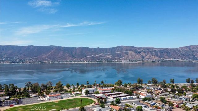 1005 W Sumner, Lake Elsinore, CA 92530