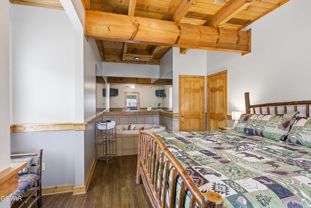 429 Keegan Drive, Pigeon Forge, TN 37863