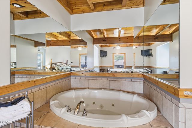 429 Keegan Drive, Pigeon Forge, TN 37863