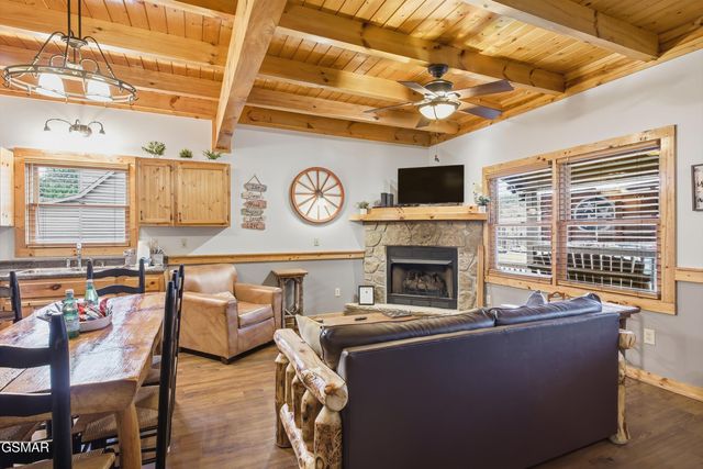 429 Keegan Drive, Pigeon Forge, TN 37863