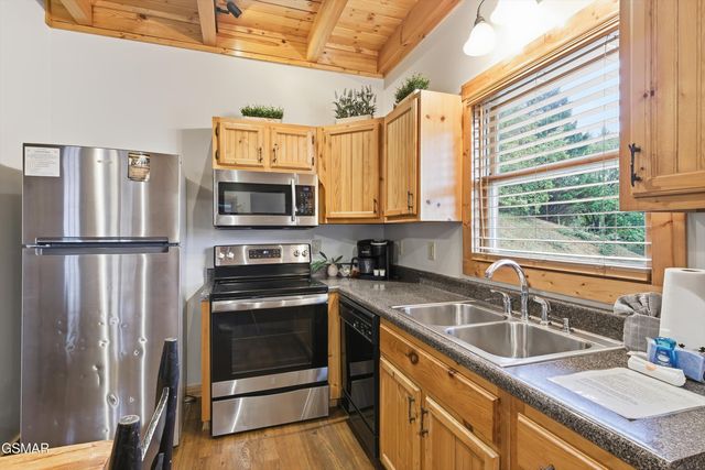 429 Keegan Drive, Pigeon Forge, TN 37863