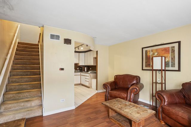 4038 W Almansa Lane, Oak Lawn, IL 60453