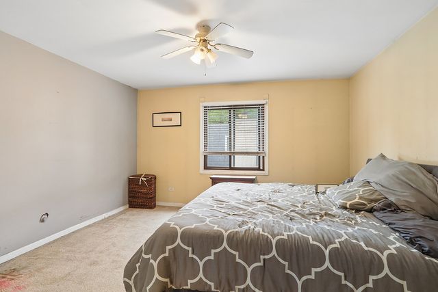 4038 W Almansa Lane, Oak Lawn, IL 60453
