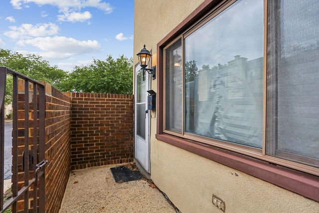 4038 W Almansa Lane, Oak Lawn, IL 60453