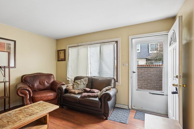 4038 W Almansa Lane, Oak Lawn, IL 60453