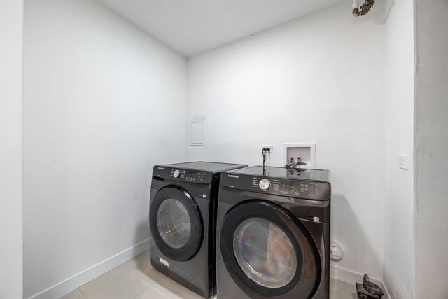 634 Parker Drive, Lombard, IL 60148