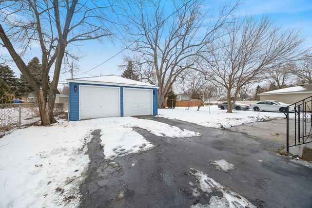 634 Parker Drive, Lombard, IL 60148