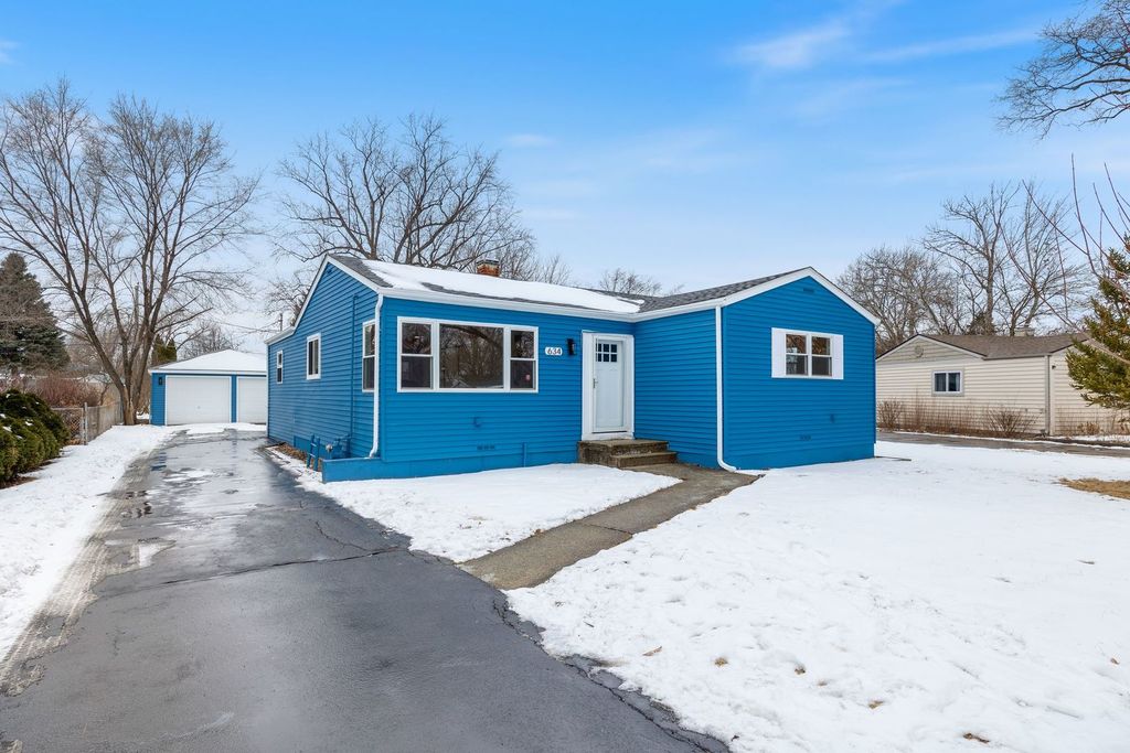 634 Parker Drive, Lombard, IL 60148