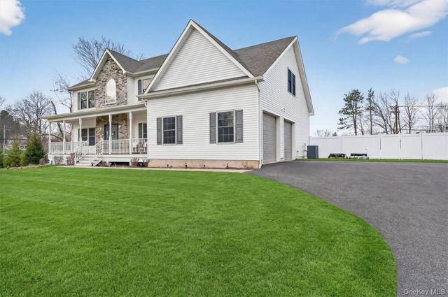 18 Reynolds Road, Monroe, NY 10950
