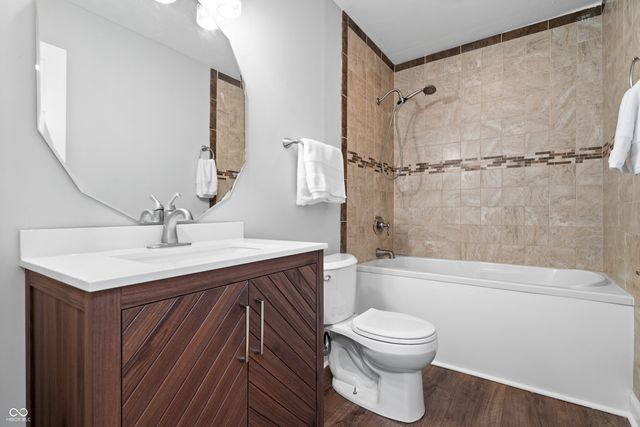 3047 Kiowa Court, Indianapolis, IN 46235