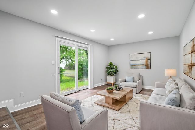 3047 Kiowa Court, Indianapolis, IN 46235
