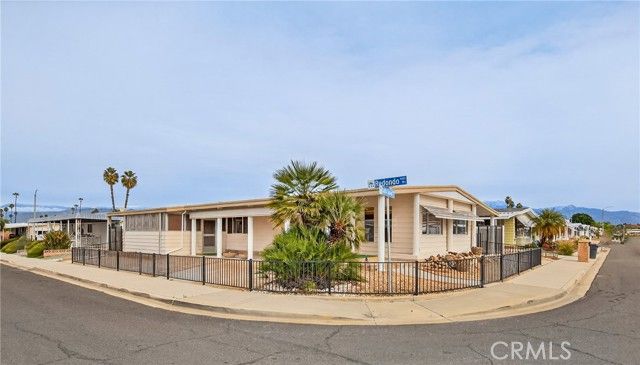 1670 Santa Susana, Hemet, CA 92543