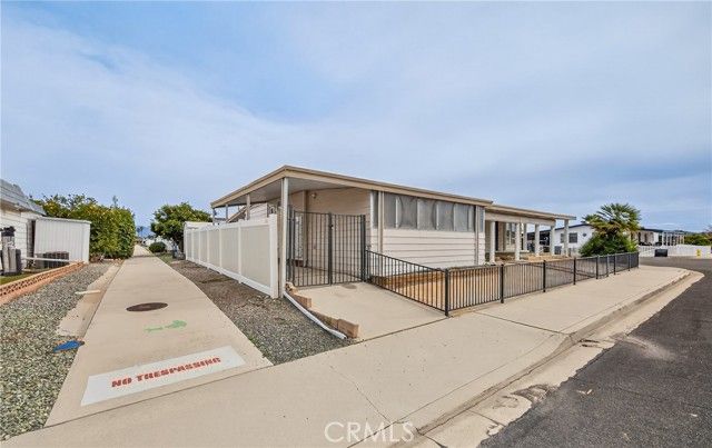 1670 Santa Susana, Hemet, CA 92543