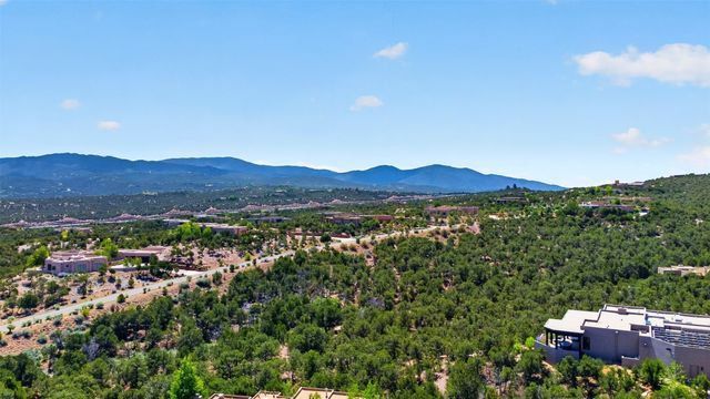 3000 Monte Sereno Drive, Santa Fe, NM 87506