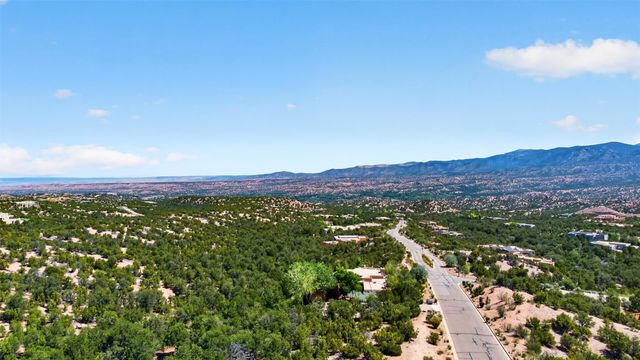 3000 Monte Sereno Drive, Santa Fe, NM 87506