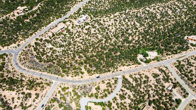 3000 Monte Sereno Drive, Santa Fe, NM 87506
