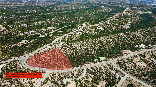 3000 Monte Sereno Drive, Santa Fe, NM 87506