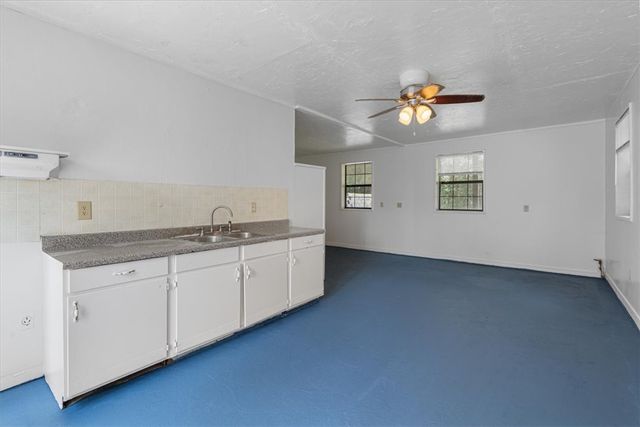 2412 CR 216, Eureka Springs, AR 72632