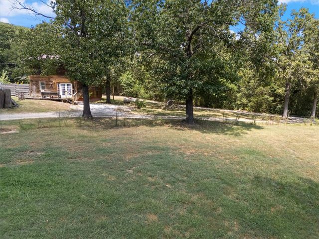 2412 CR 216, Eureka Springs, AR 72632