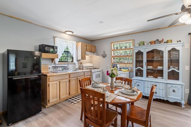 2412 CR 216, Eureka Springs, AR 72632