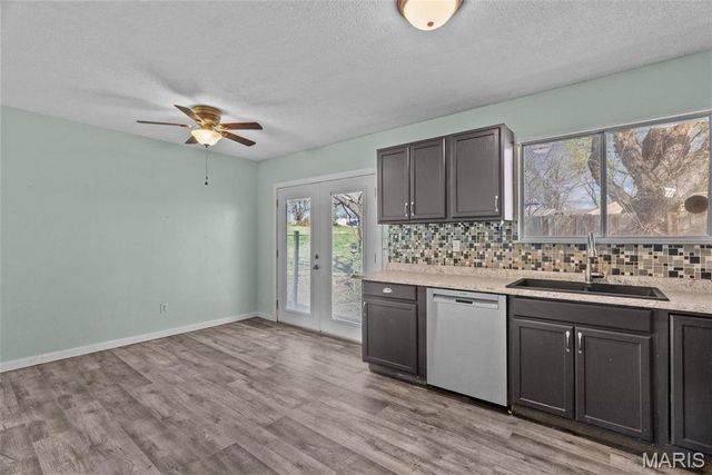 953 E 1st Street, Washington, MO 63090