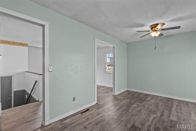 953 E 1st Street, Washington, MO 63090