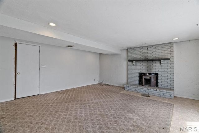 953 E 1st Street, Washington, MO 63090