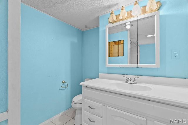 953 E 1st Street, Washington, MO 63090