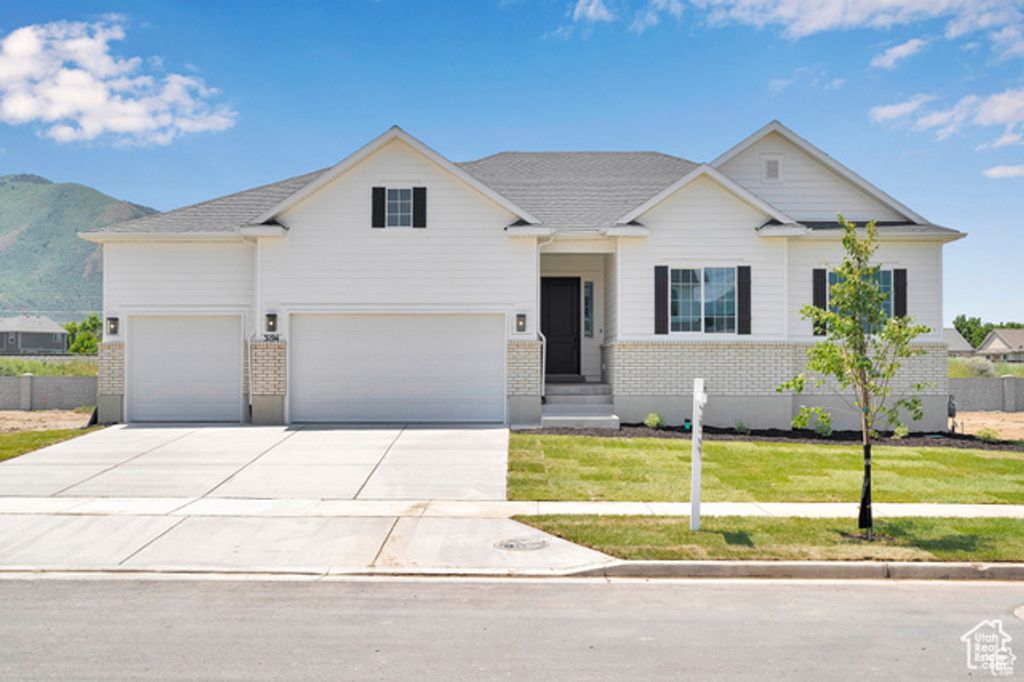 3194 E CANYON MEADOWS DR #211, Spanish Fork, UT 84660