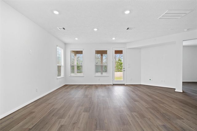 710 Appaloosa Meadow Drive, Magnolia, TX 77354